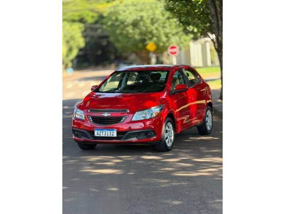 CHEVROLET ONIX 1.4 MPFI LT 8V FLEX 4P MANUAL CHEVROLET ONIX 1.4 MPFI LT 8V FLEX 4P MANUAL